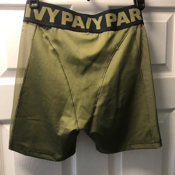 Adidas Women's IVY PARK Peloton Focus Olive Cycling Shorts Small HG0574 - Picture 3 of 5